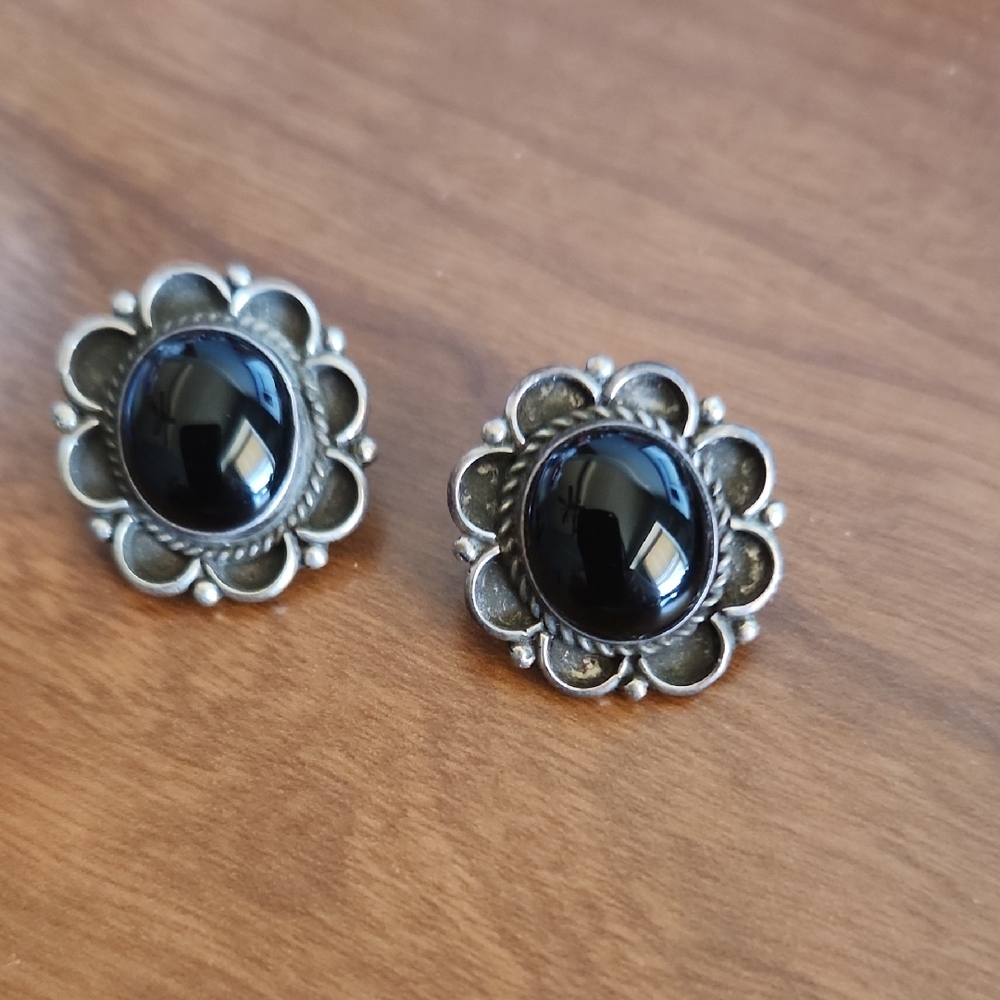 Native American Sterling Silver Black Onix Earrings
